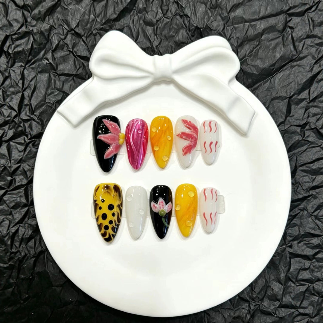 Artistic Floral Themed Press-On Nails