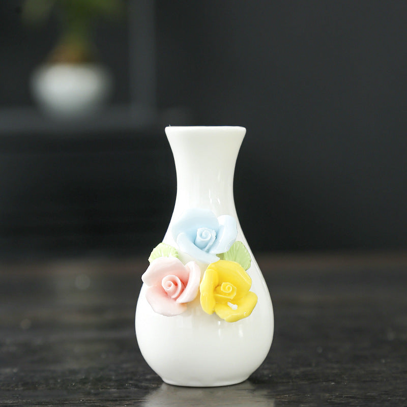 Elegant Floral Themed Ceramic Vase Kalsten