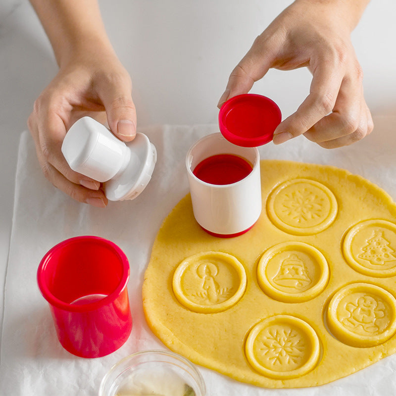 Interchangeable Round Cookie And Fondant Embossing Plunger With Multiple Patterned Silicone Discs