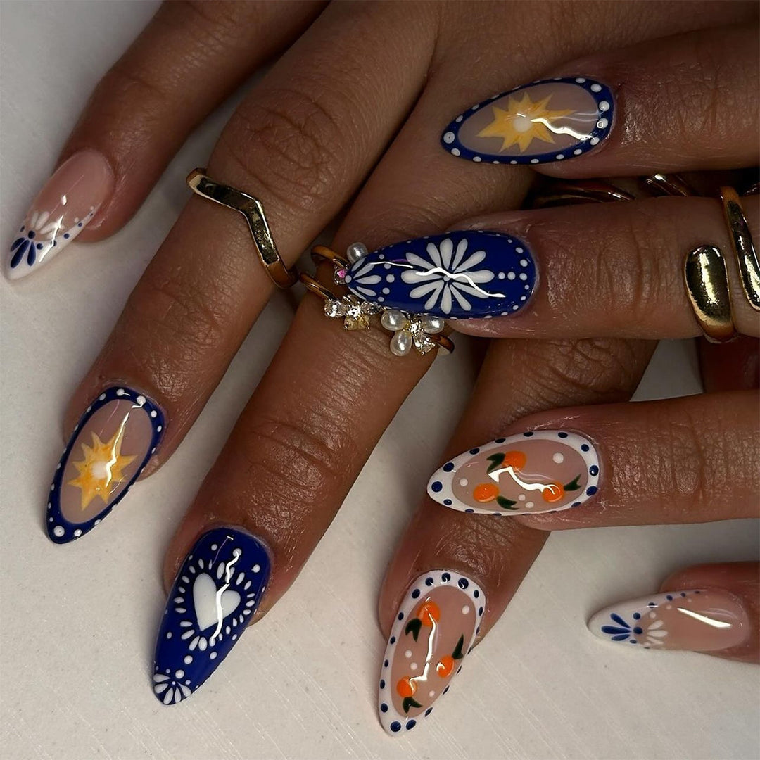 Artful Nail Art with Tropical Motifs Kalsten