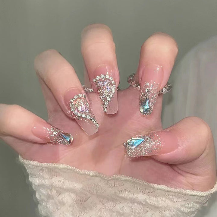 Glamorous artificial nails Kalsten