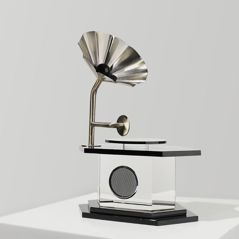 Retro-Inspired Decorative Gramophone Sculpture