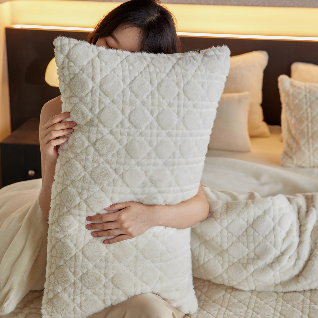 Quilted bedding set made of soft microfiber with diamond stitching