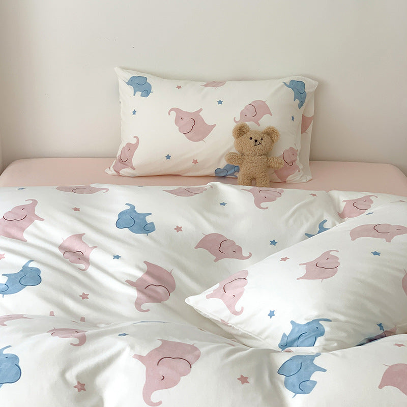 Baby and toddler bedding set made of soft cotton percale with cheerful elephant design