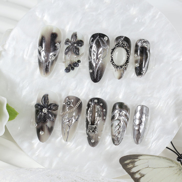 Artificial nail tips with glamorous black-and-white design Kalsten