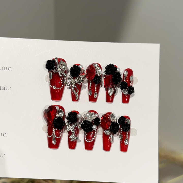 Glamorous Floral-Themed Press-On Nail Set