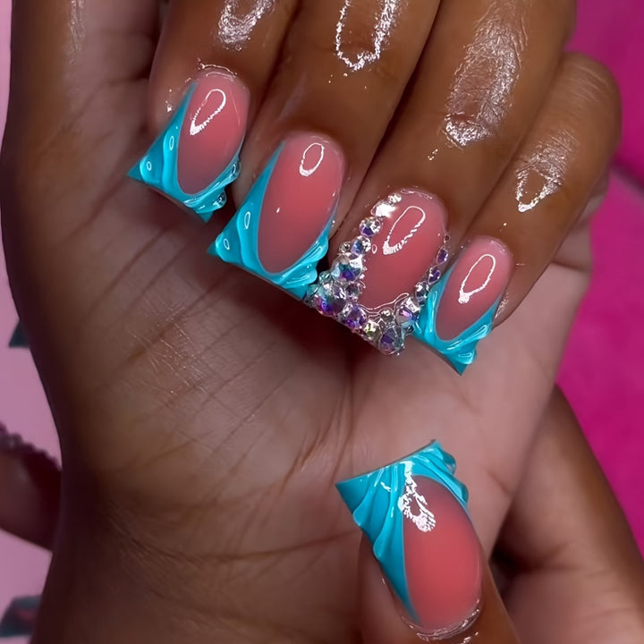 Luxurious 3D Nail Art Extensions Kalsten