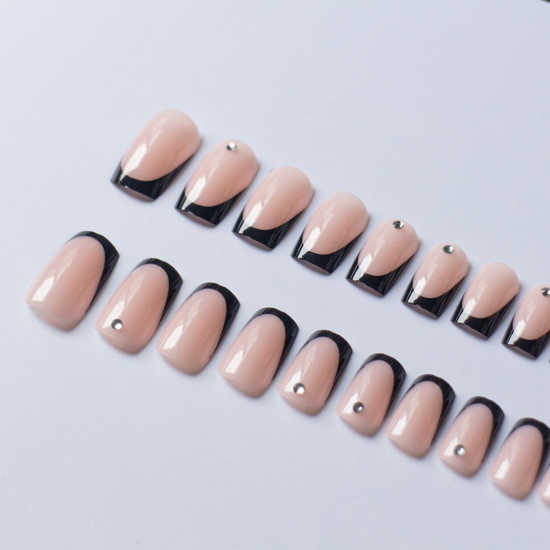 Chic French Tip Nail Art Set