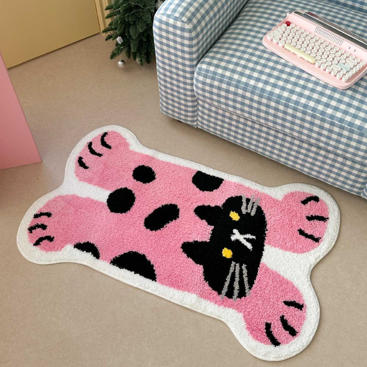 Children's room rug bear shape made of soft chenille with non-slip underside