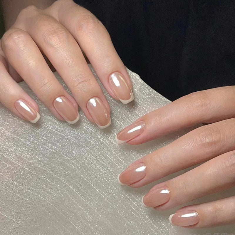 Elegant Artificial Nails with Classic French Manicure Design Kalsten