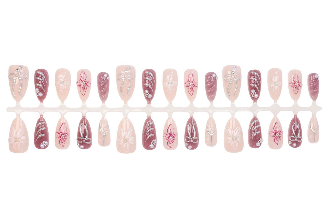 Artificial nails with elegant designs Kalsten