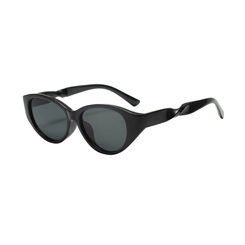 Women Vintage-inspired Sunglasses with Textured Frame Kalsten