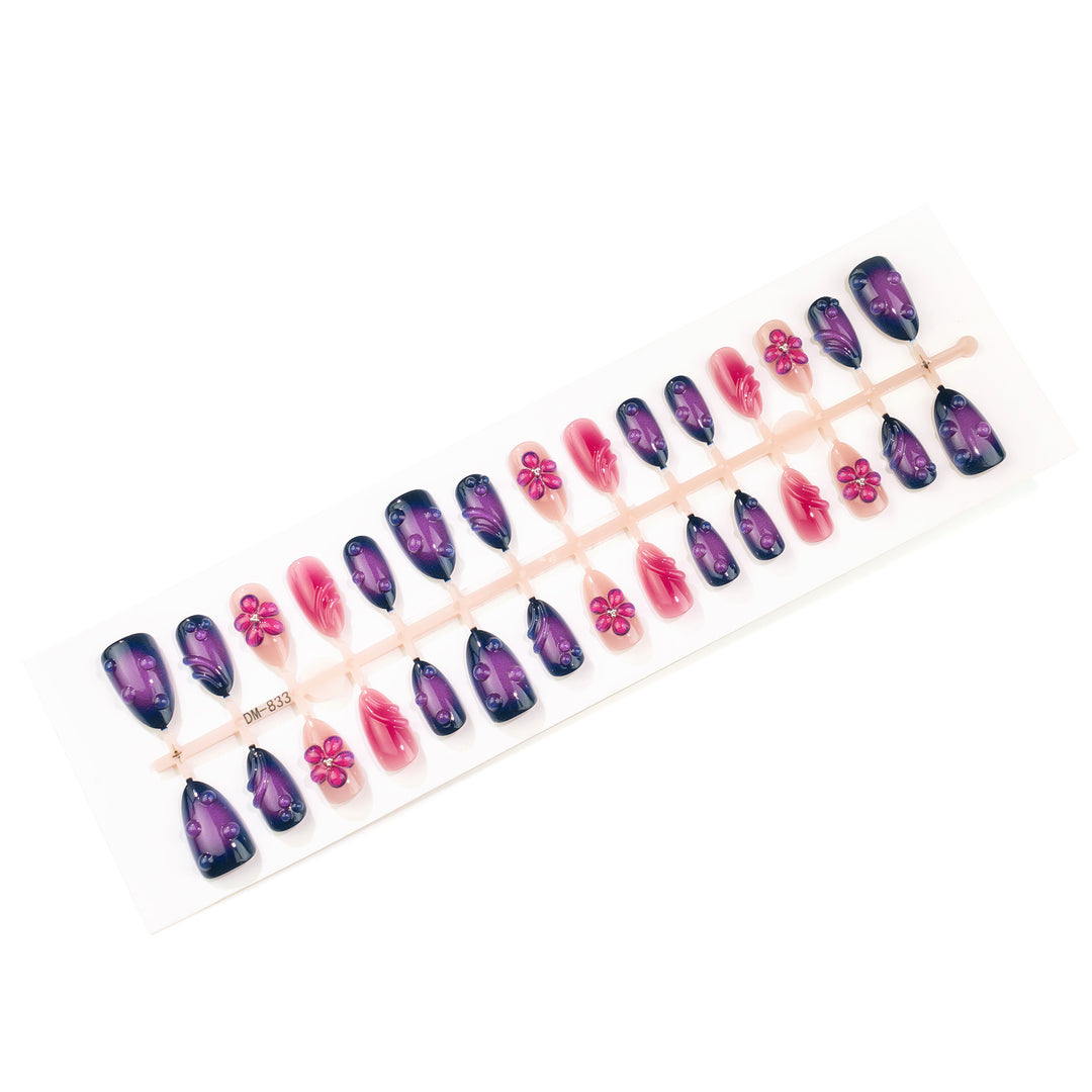 Elegant Floral Accent Press-On Nail Set Kalsten