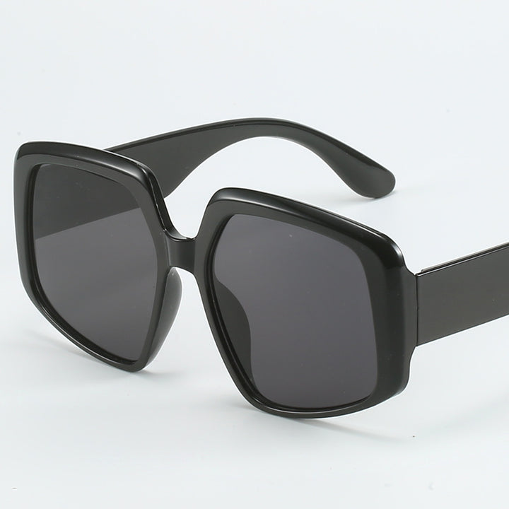 Women's modern square sunglasses with high-quality UV protection technologies Kalsten
