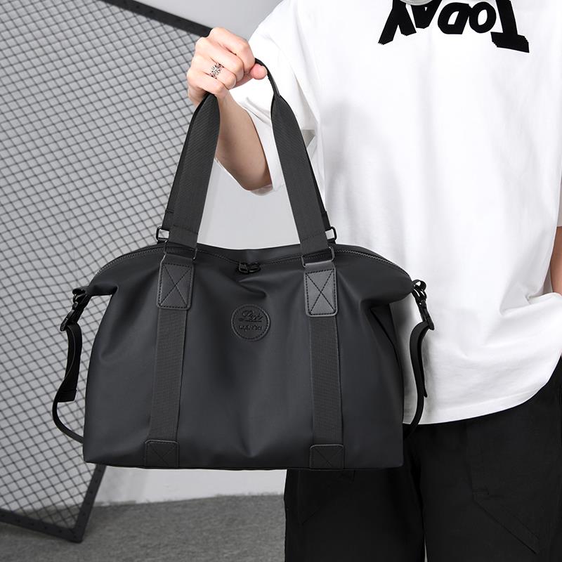 Durable Multi-Functional Weekend Bag