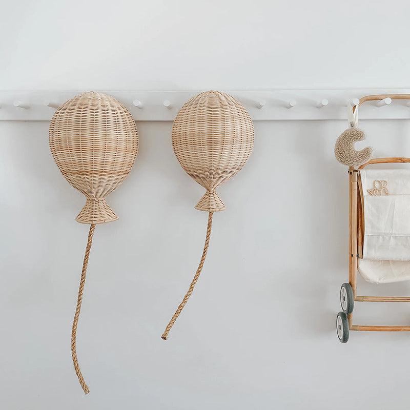 Decorative wall ornament in the form of a hot air balloon Kalsten