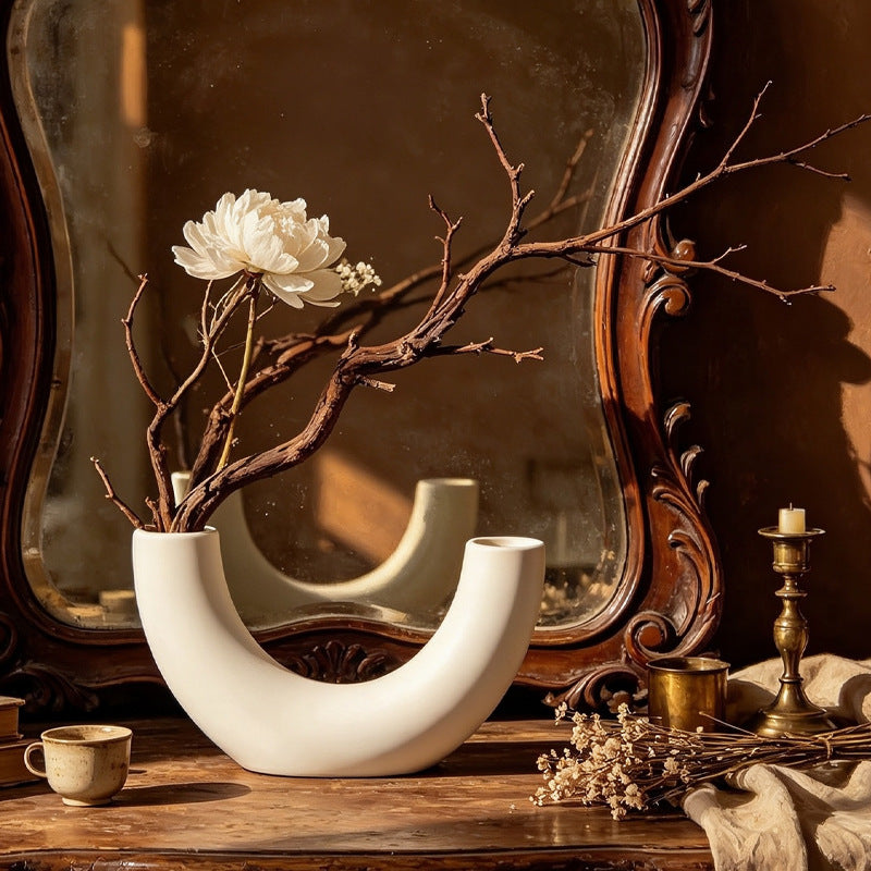 Contemporary Curved Dual-Vase Kalsten