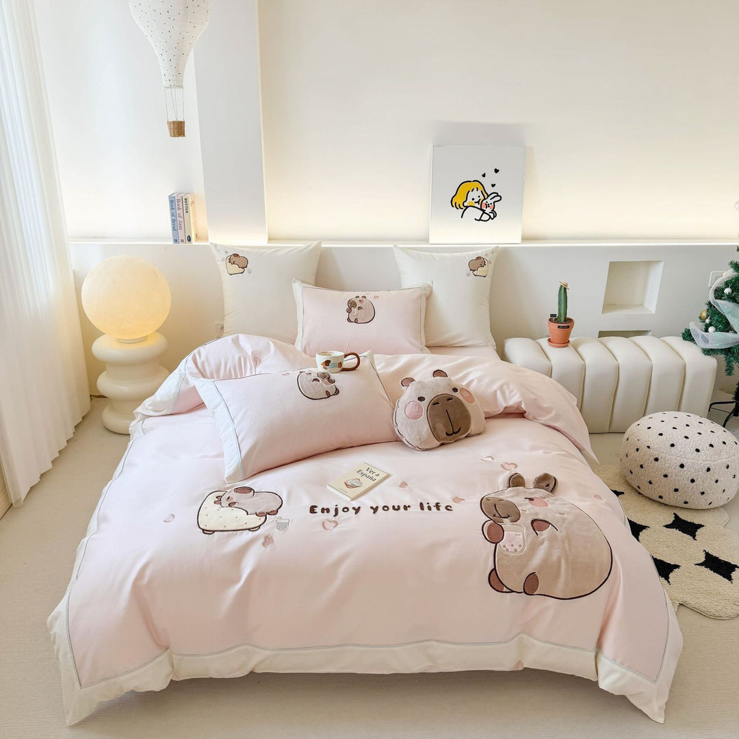 Kawaii bedding set with appliquéd plush bears and breathable cotton satin