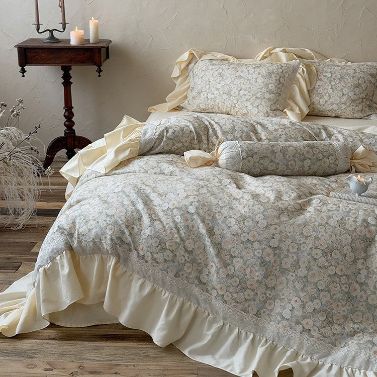 Bedding and bedspread set