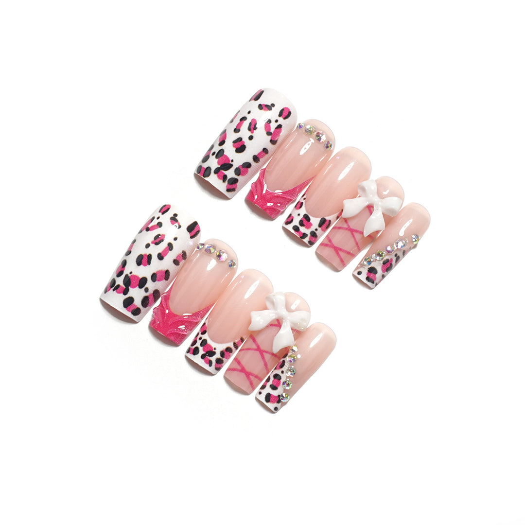 Artistic Press-On Nail Art Set