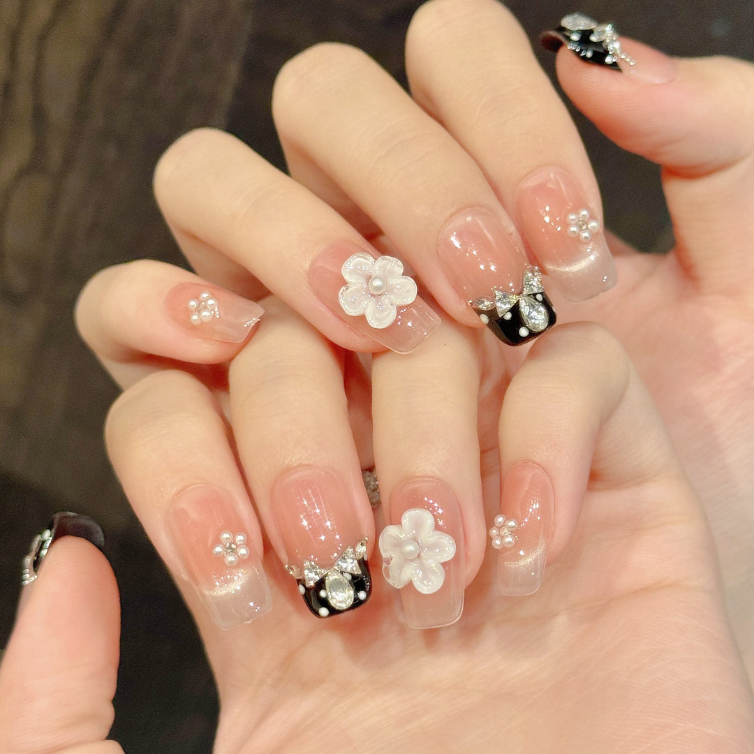 Artistic Nail Art