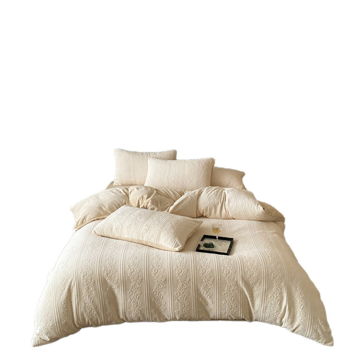 Luxurious duvet cover set in jacquard relief with fine floral quilting