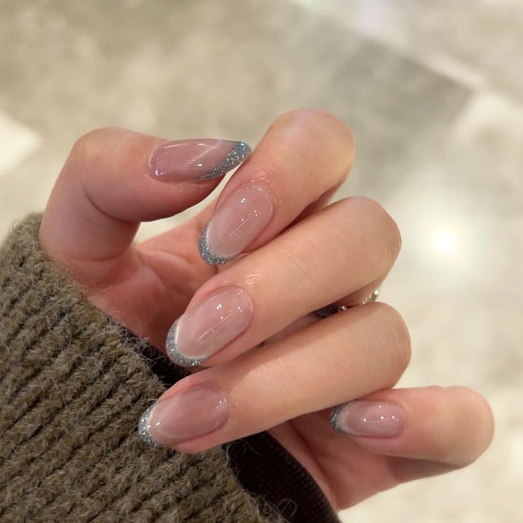 Glittery French Tip Nail Extensions