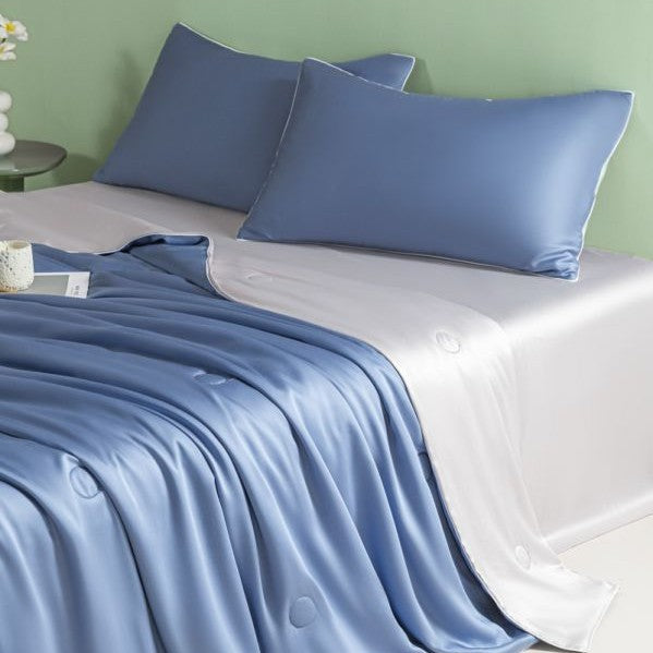 Ladies satin bed linen with stylish design Kalsten