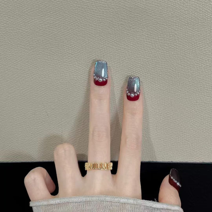 Glittering Rhinestone Press-On Nail Art