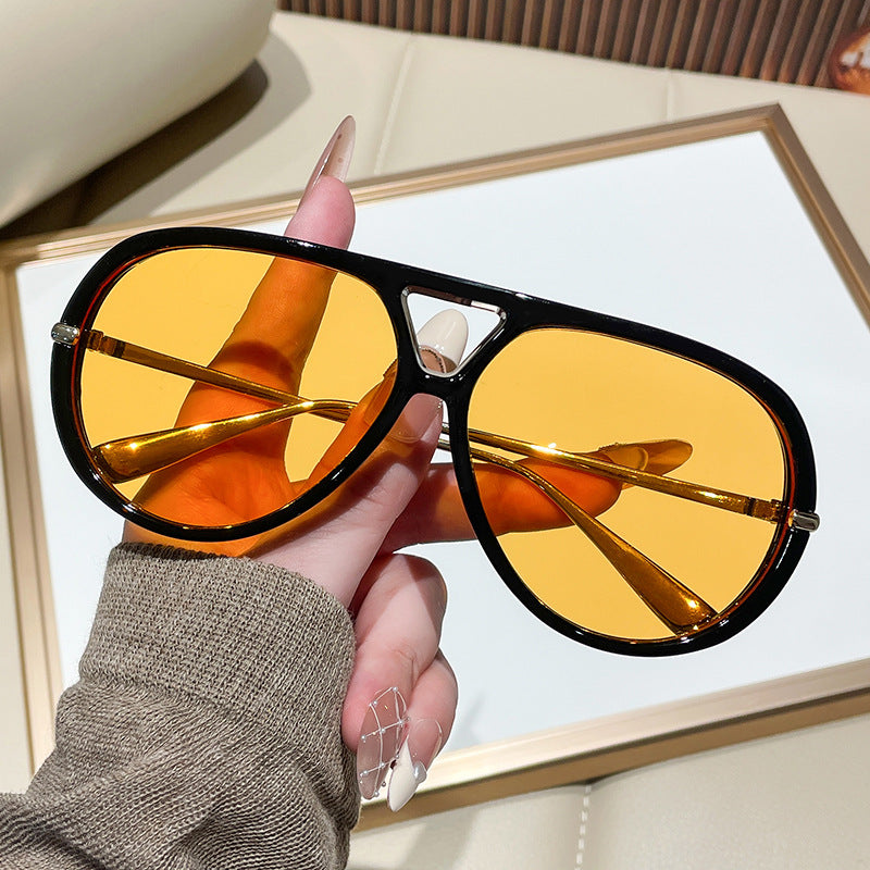 Ladies' sunglasses in an extravagant design with striking lenses Kalsten