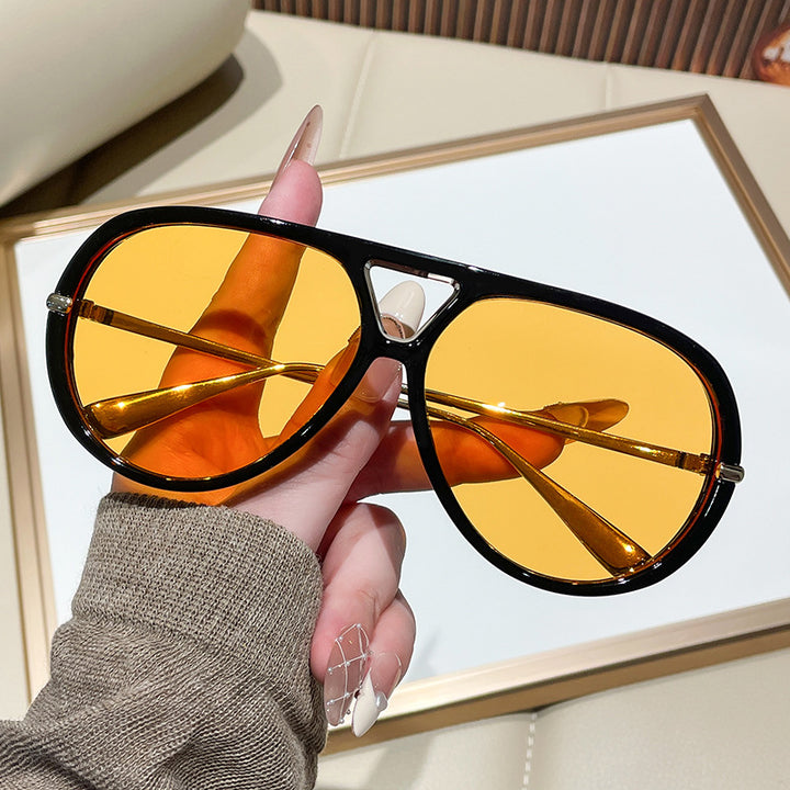 Ladies' sunglasses in an extravagant design with striking lenses Kalsten