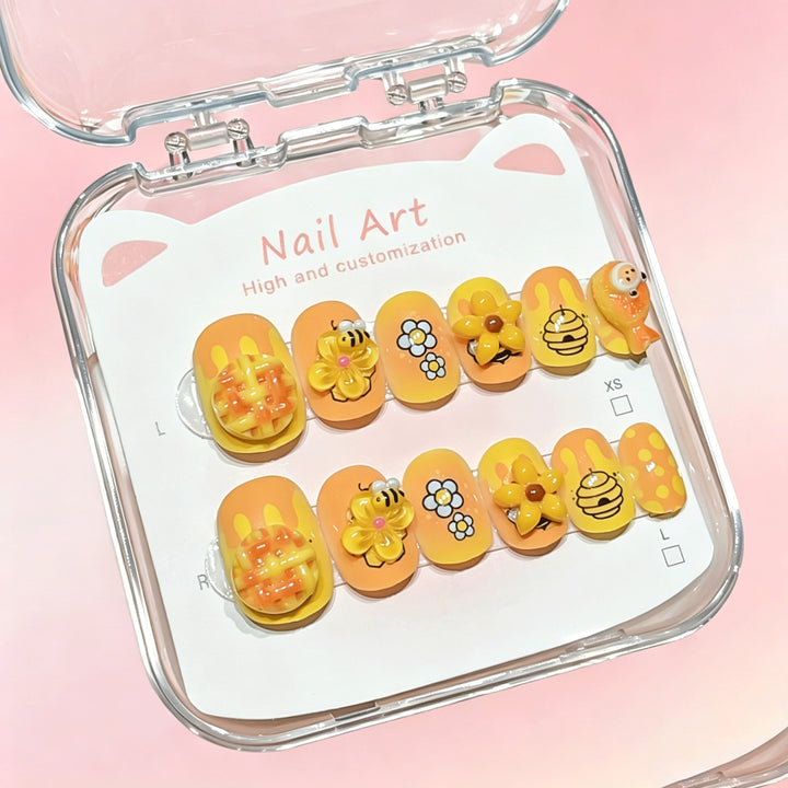 Customized Cartoon-Inspired Press-On Nail Art Set Kalsten