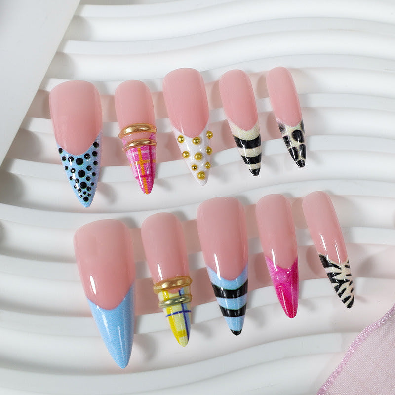 Acrylic nail set with trendy geometric and modern designs Kalsten