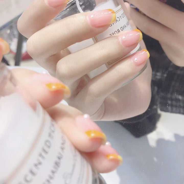 Creative nail design with elegant gradient Kalsten