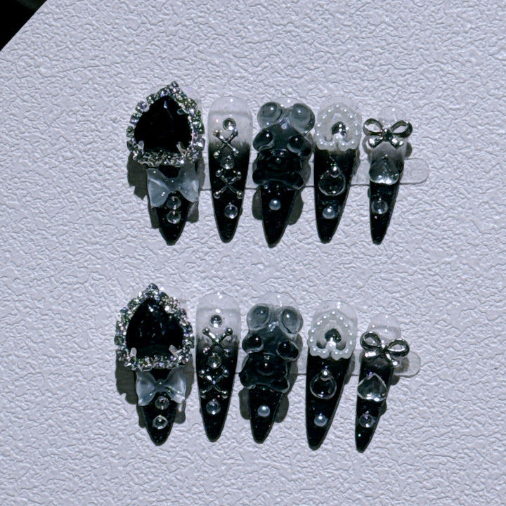 Glamorous Nail Art Extensions