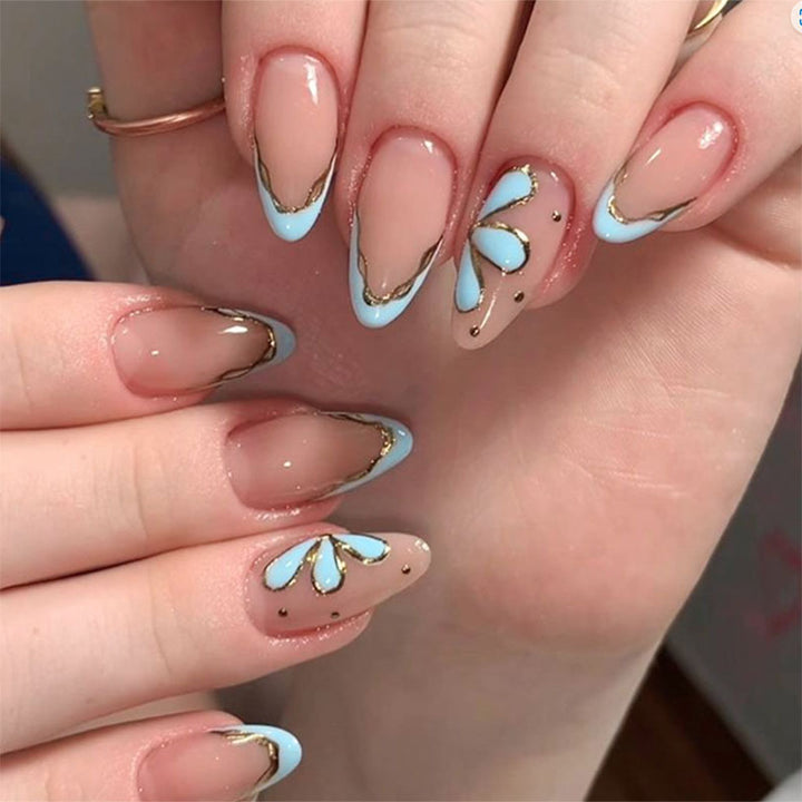 Elegant Floral-Accented Press-On Nails