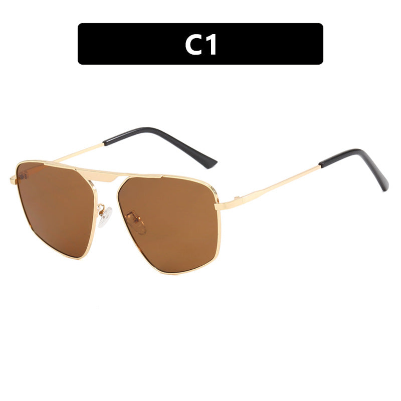 Women's sunglasses in a modern, geometric design with a sturdy metal frame Kalsten