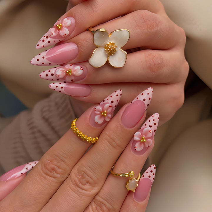 Artificial nail set with romantic flower and polka dot designs Kalsten