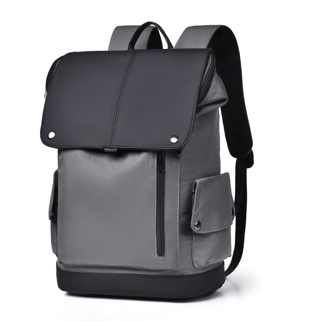 Urban backpack with waterproof material and intelligent compartment system Kalsten