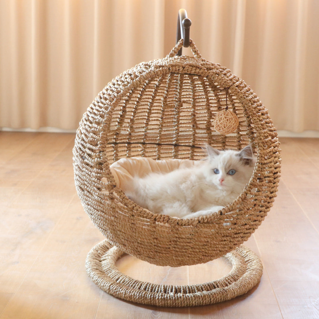 Comfortable cat bed with floating basket structure Kalsten