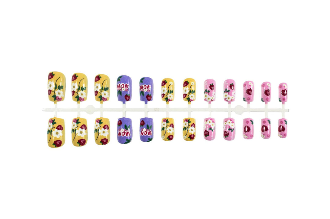 Artificial nail set with floral and fruity designs Kalsten