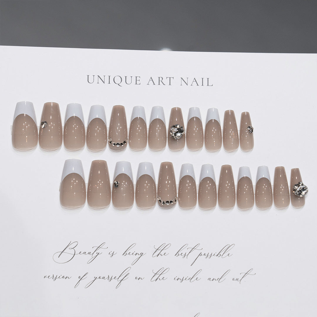 Glamorous Press-On Nail Set with Rhinestone Accents