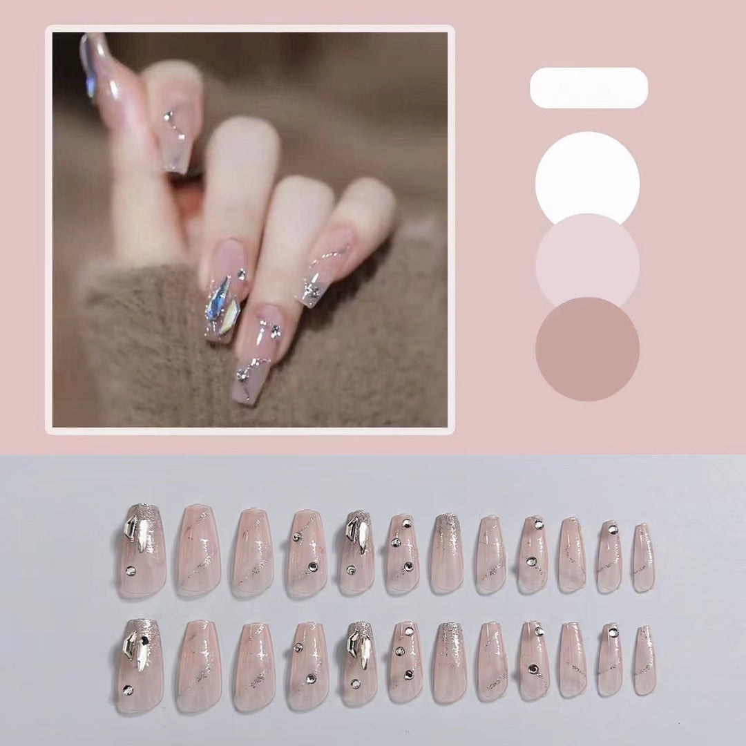 Glamorous artificial nails with glitter accents Kalsten