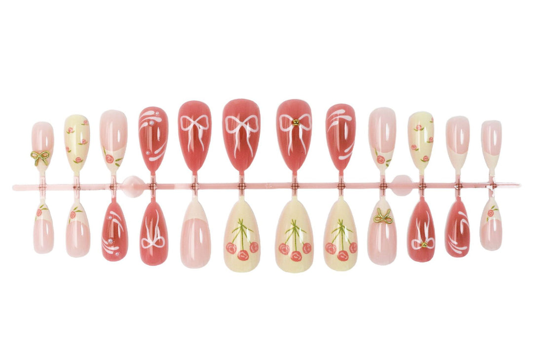 Artificial nail set with floral accents and elegant glitter Kalsten