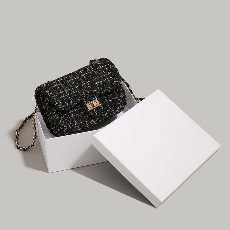 Elegant Textured Shoulder Bag Kalsten