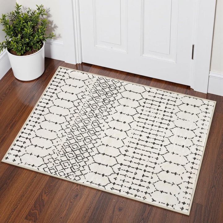 Geometric Patterned Indoor Area Mat for Home