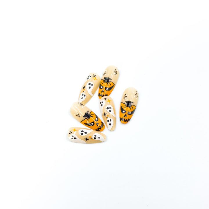 Halloween-Themed Press-On Nail Art Set