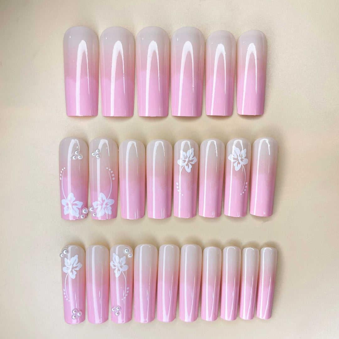 Elegant Floral Nail Extensions Kalsten