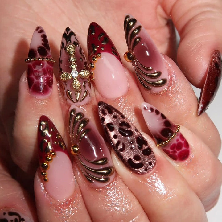 Elegant artificial nails with stylish pattern Kalsten