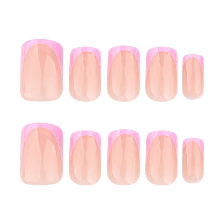 Artful Nail Art with Elegant French Tip Accents Kalsten